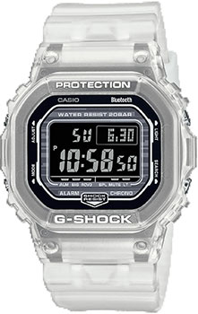 Японские наручные  мужские часы Casio DW-B5600G-7. Коллекция G-Shock