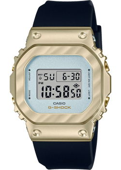 Японские наручные  женские часы Casio GM-S5600BC-1. Коллекция G-Shock