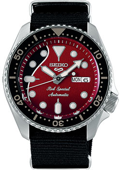 Японские наручные  мужские часы Seiko SRPE83K1. Коллекция Seiko 5 Sports
