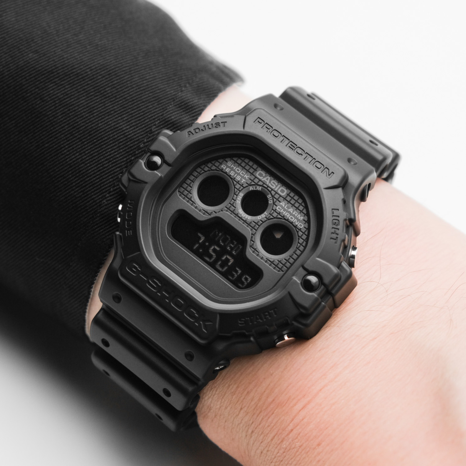 casio DW-5900UBB-1