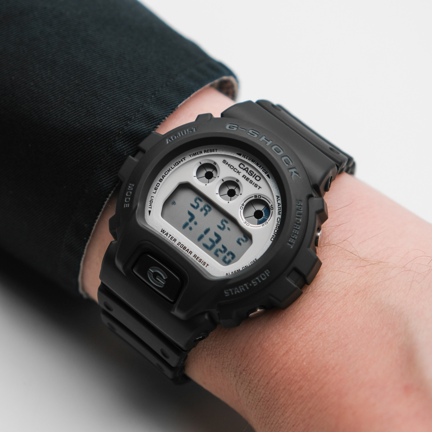 casio DW-6900WD-1