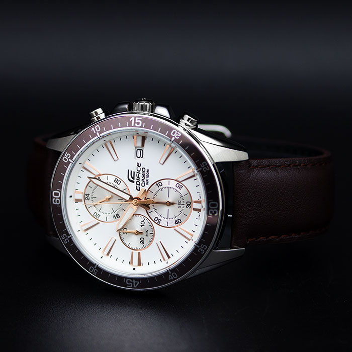 Casio EFR 546L 7A