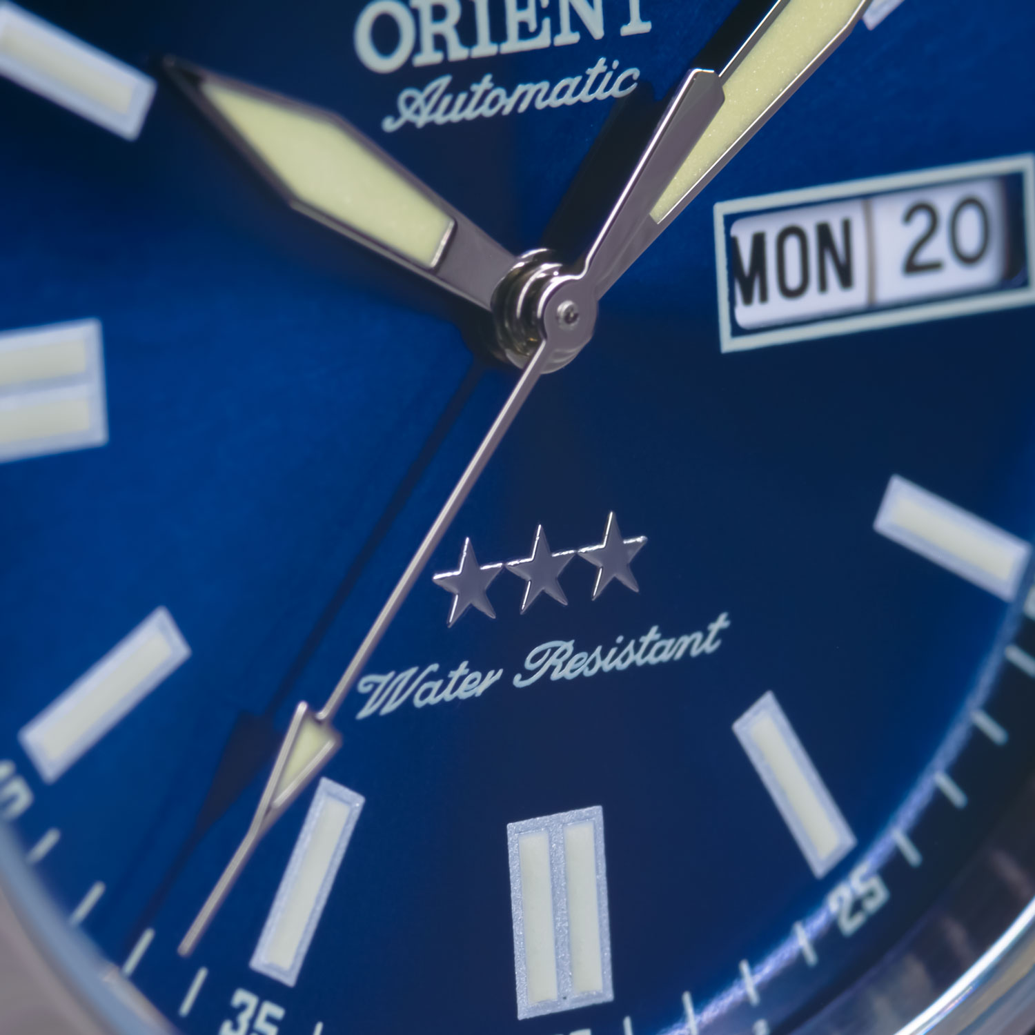 orient RA-AB0F09L19B