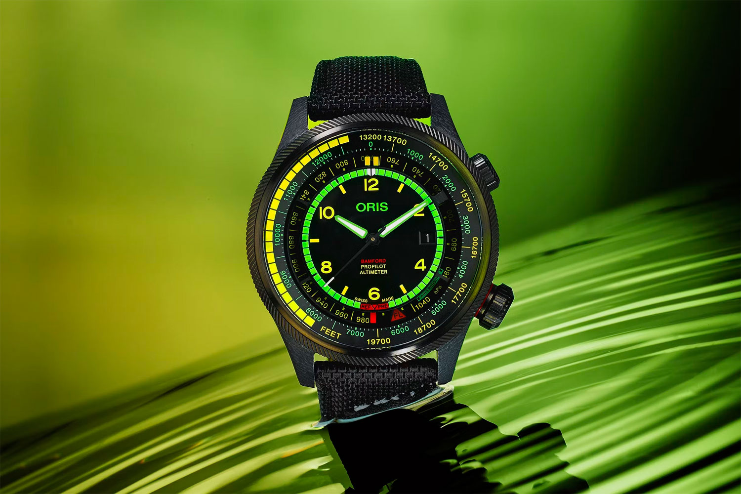 ハンドサム　グルーバー　2017　ヘッドハンターズ　オリカラ　北欧パロット Oris x Bamford ProPilot Altimeter Mission Control: часы, которые